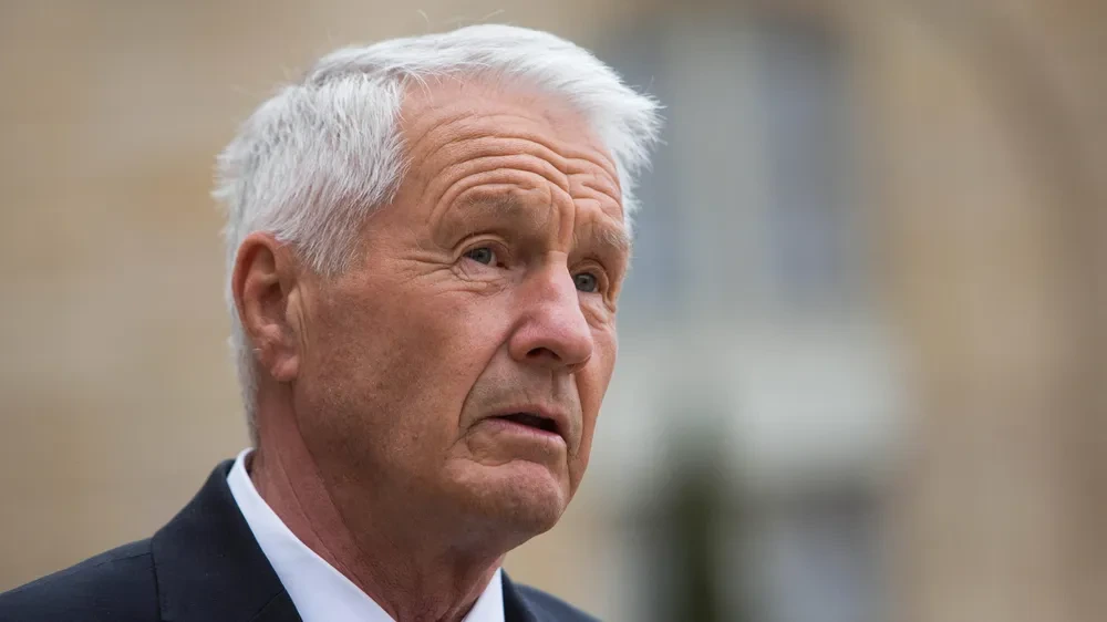 Behörden durchsuchen Wohnungen von Ex-Ministerpräsident Norwegens