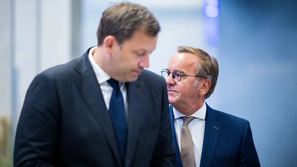 Klingbeil verteidigt Gespräche mit Frankreich über Atomwaffen