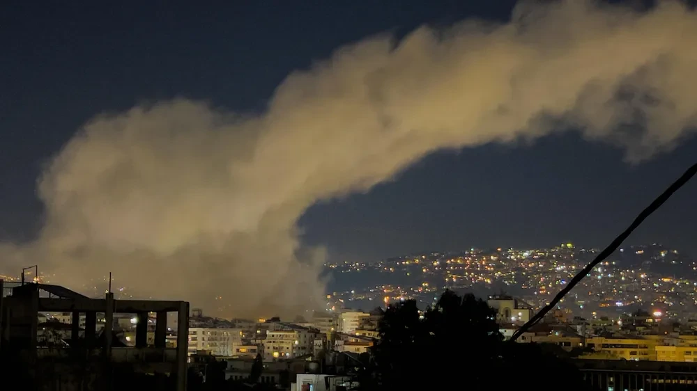 Israel fliegt Angriffe im Libanon, die Ölpreise steigen
