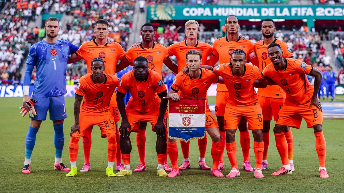 LIVE WK 2026 | Nederlands elftal woensdagnacht terug in Nederland,  bondskanselier onder vuur na reactie op Duitse uitschakeling
