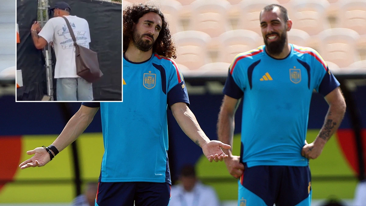 Borja Iglesias staat perplex wanneer hij trainingscomplex Spanje niet binnen mag: ’Ik ben een speler!’