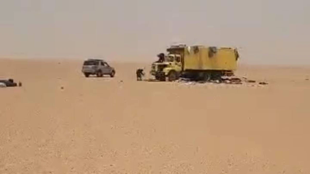Tientallen doden door gestrande truck in Sahara; twee mensen overleven door wandeling van 80 kilometer