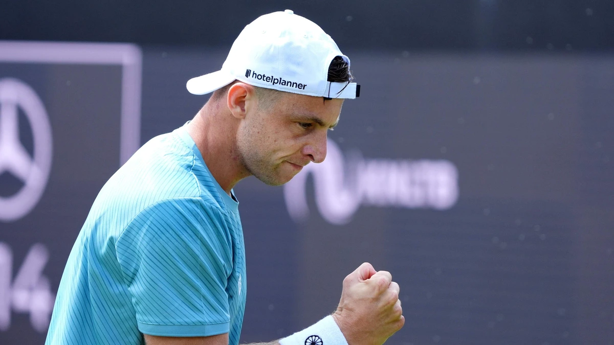 Op Libéma doet Tallon Griekspoor het nog zonder coach, maar daar komt verandering in: ’Hij stuurt mij ’s nachts video’s van Djokovic en Sinner’