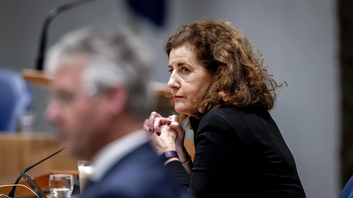 LIVE | Blik op onderwijs bij coronaverhoren