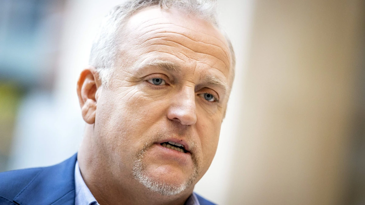 Gordon (57) hint openlijk op einde Radio 10 ochtendshow: ’Het is echt niet te doen’