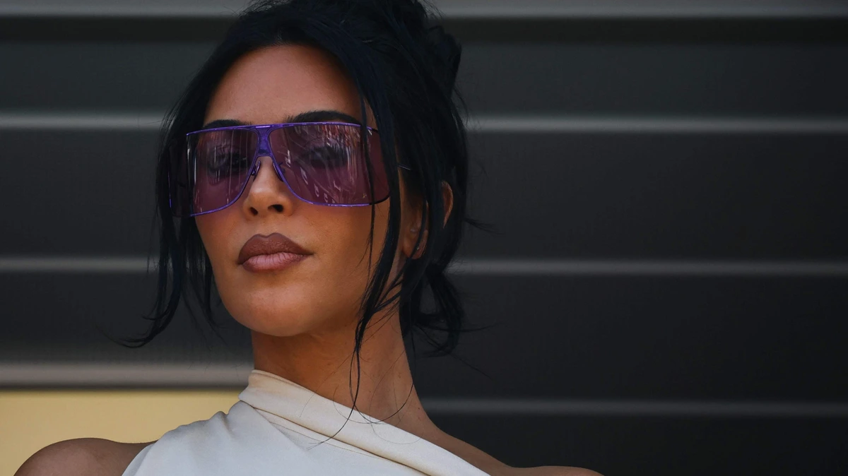 Kim Kardashian viert tweede plek Lewis Hamilton bij Grote Prijs Monaco mee