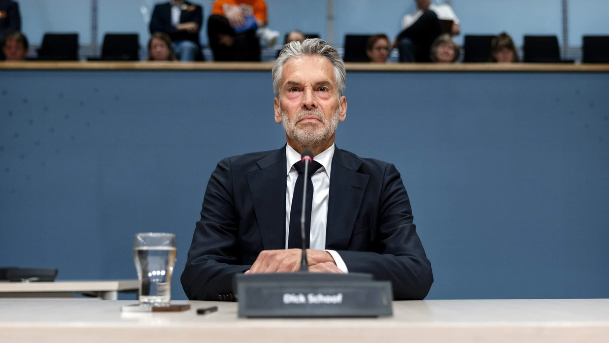 LIVE | Dick Schoof, destijds topambtenaar, in coronaverhoor: ’Werkdruk voor premier en ministers extreem’