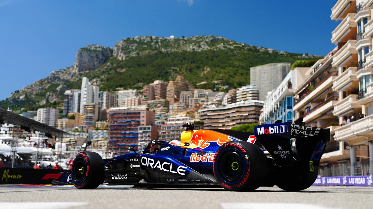Max Verstappen moet Mercedes en Ferrari voor zich dulden in laatste training voor Grand Prix van Monaco