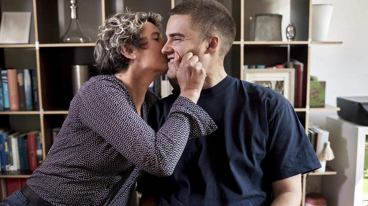 Praat mee: Moeten volwassen kinderen die nog thuis wonen huur betalen aan hun ouders?