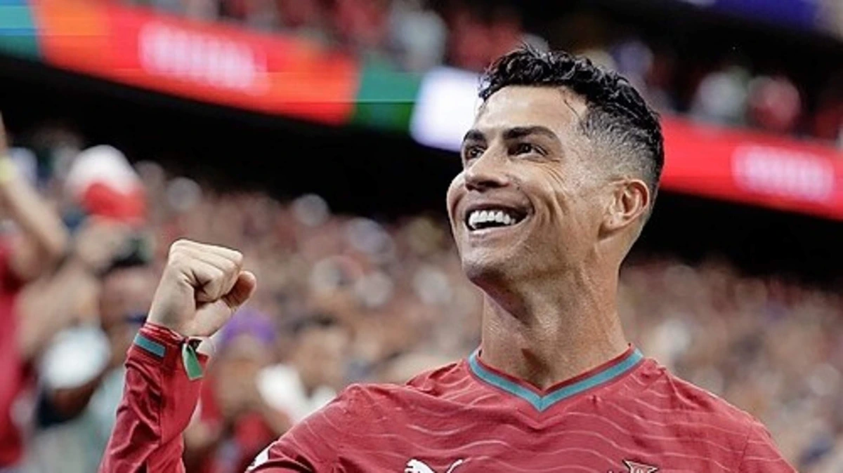 Cristiano Ronaldo verklaart kreet in de camera: ’Zodat jullie het niet vergeten’