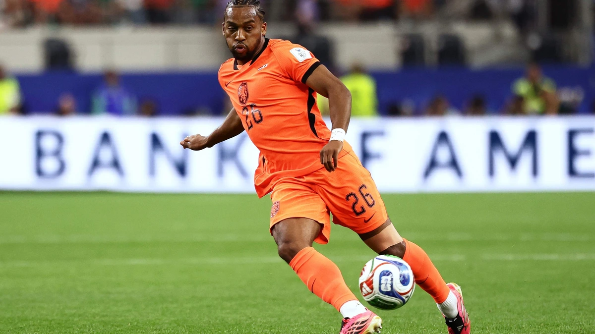 Quinten Timber mist duel van Nederlands elftal tegen Zweden op WK door hersenschudding