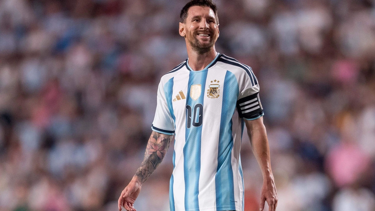 Opgelucht Argentinië ziet invaller Lionel Messi scoren, Argentijnse ster heeft bijzondere ontmoeting na afloop met tegenstander