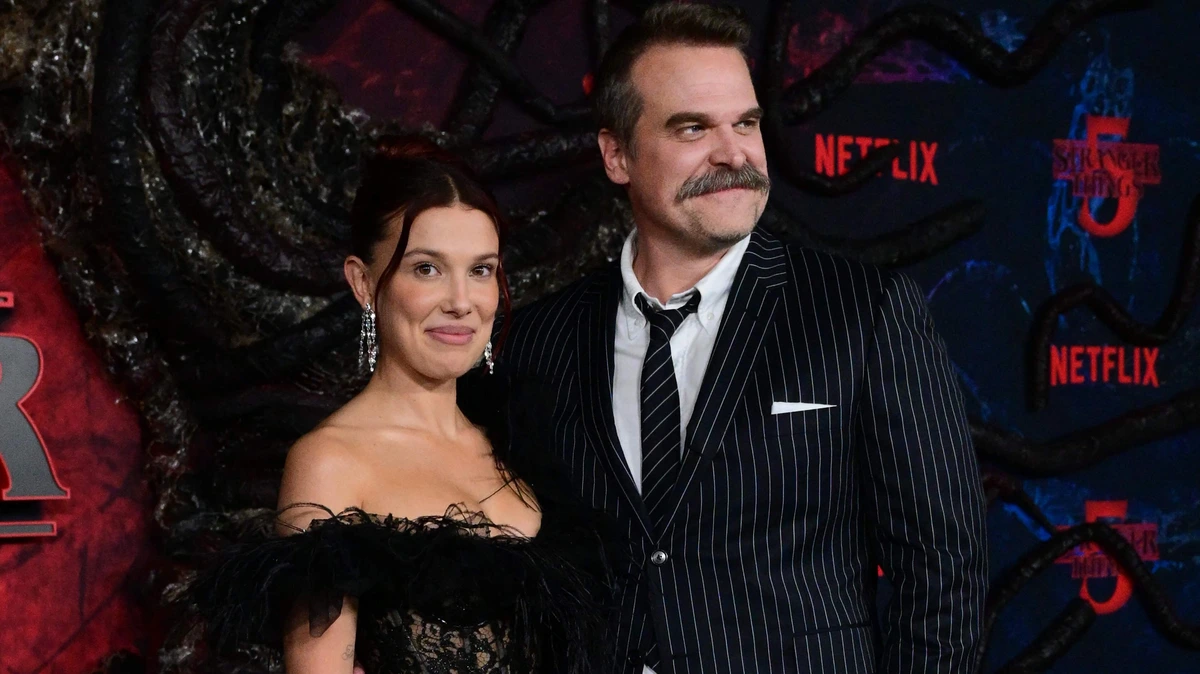 Na rel rond Stranger things: Millie Bobby Brown en David Harbour weer samen in nieuwe serie