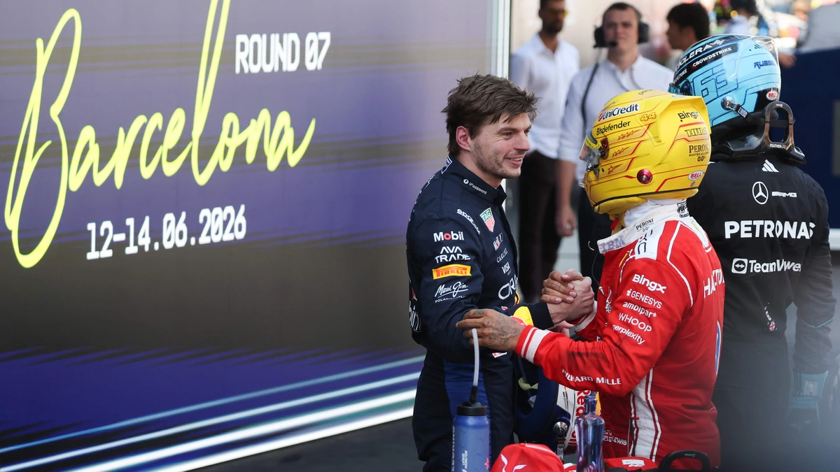 Lewis Hamilton reageert op boordradio Max Verstappen: ’Je kunt een kampioen niet buitenom inhalen’