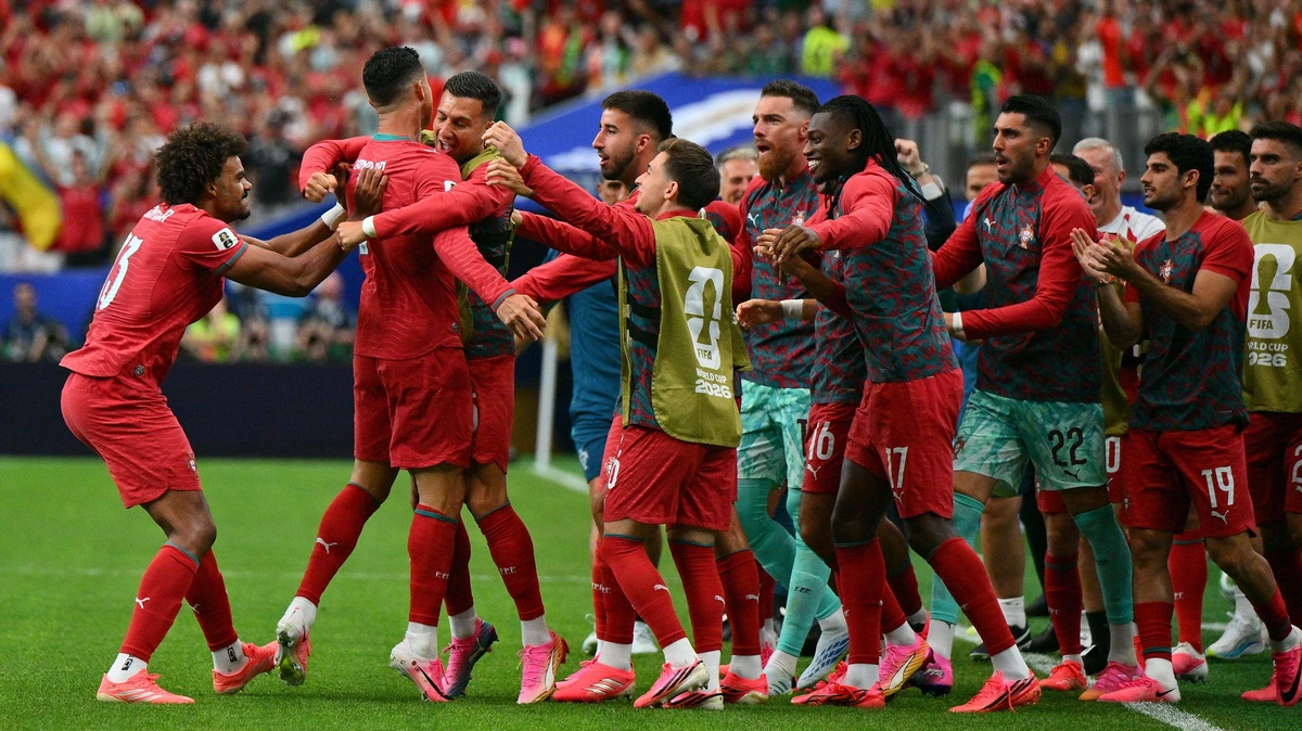 Cristiano Ronaldo schrijft geschiedenis: eerste speler ooit met goals op zes WK’s