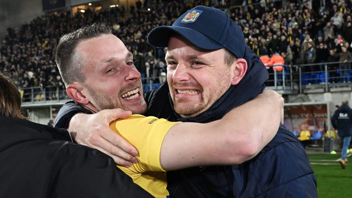 Succestrainer Marink Reedijk reageert op vertrek bij Beveren na ongeslagen kampioenschap: ’We braken record na record’