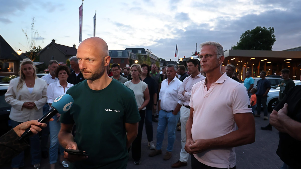 Boerenorganisaties dreigen na crisisberaad: ’Als Kamerbrief niet van tafel gaat, hete zomer met acties’