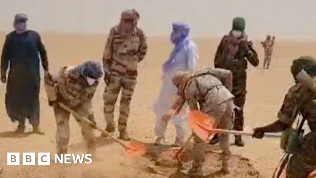 Nearly 50 people die of thirst in Sahara desert after lorry breaks down