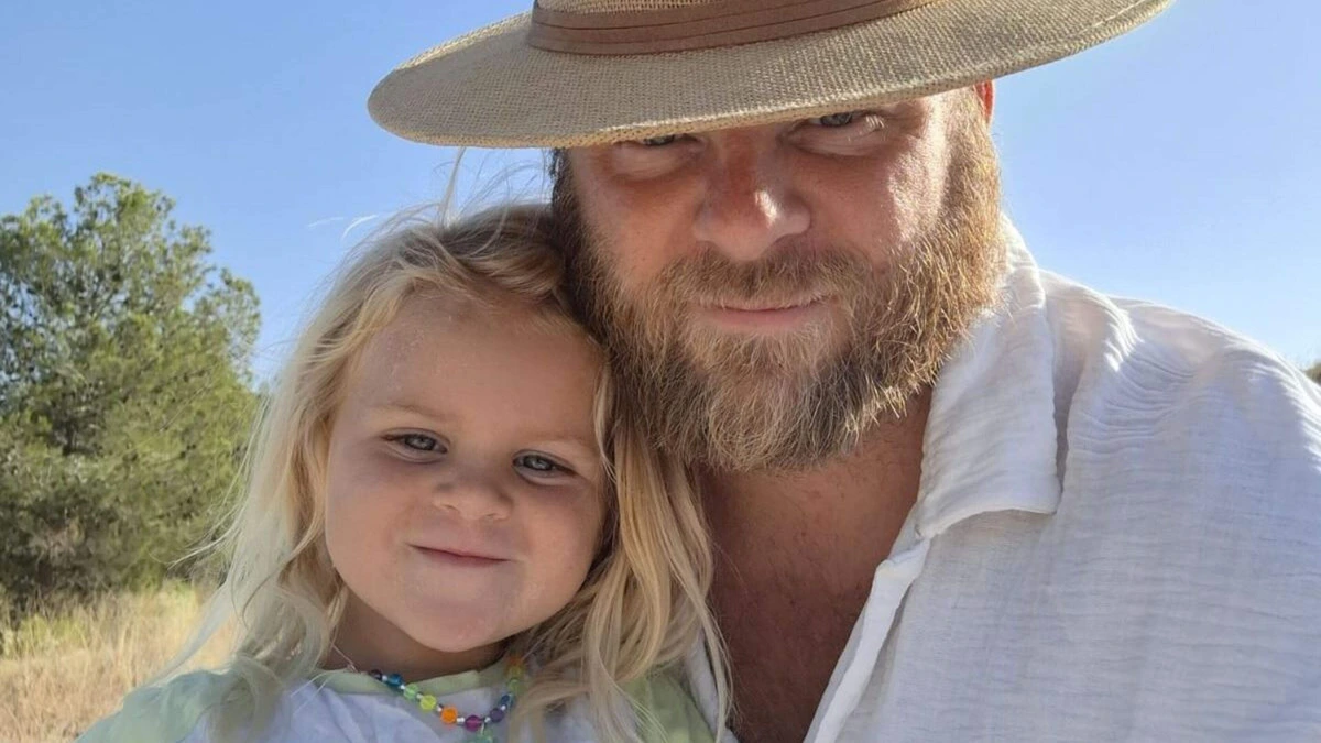 Pim Verleg (36) en Melissa (34) emigreerden met zes kinderen naar Spanje: ’We hadden nauwelijks geld of ervaring’