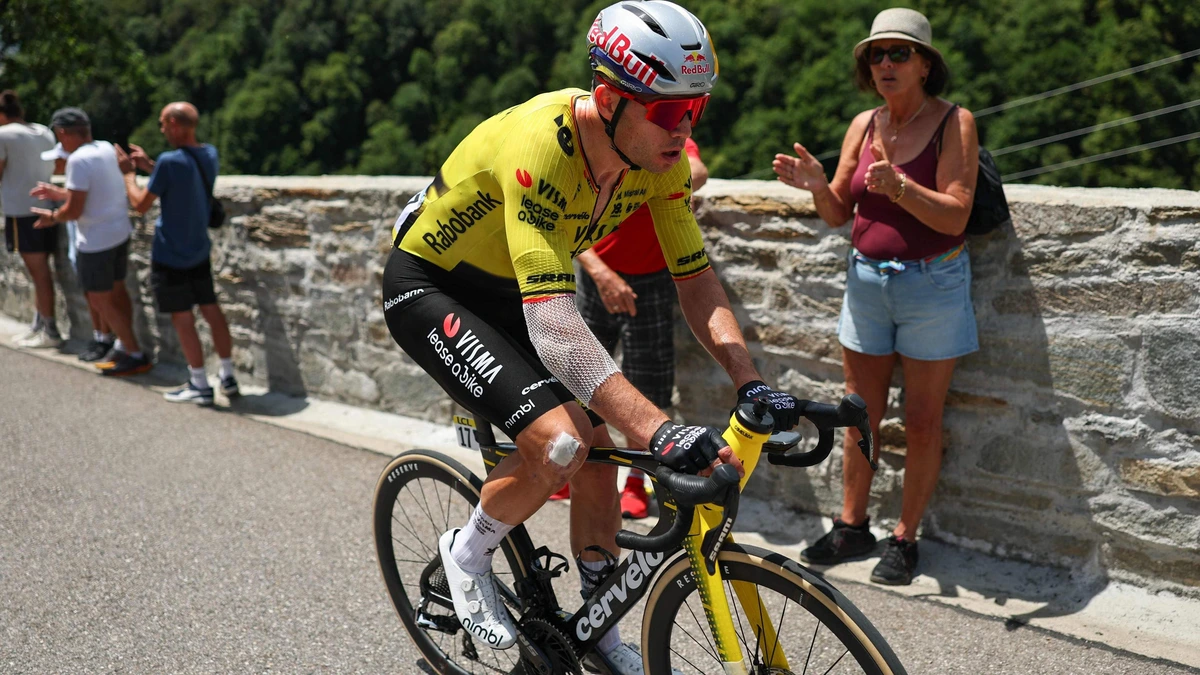 Wout van Aert mist Tour de France door elleboogblessure: ’Dit is een grote teleurstelling’
