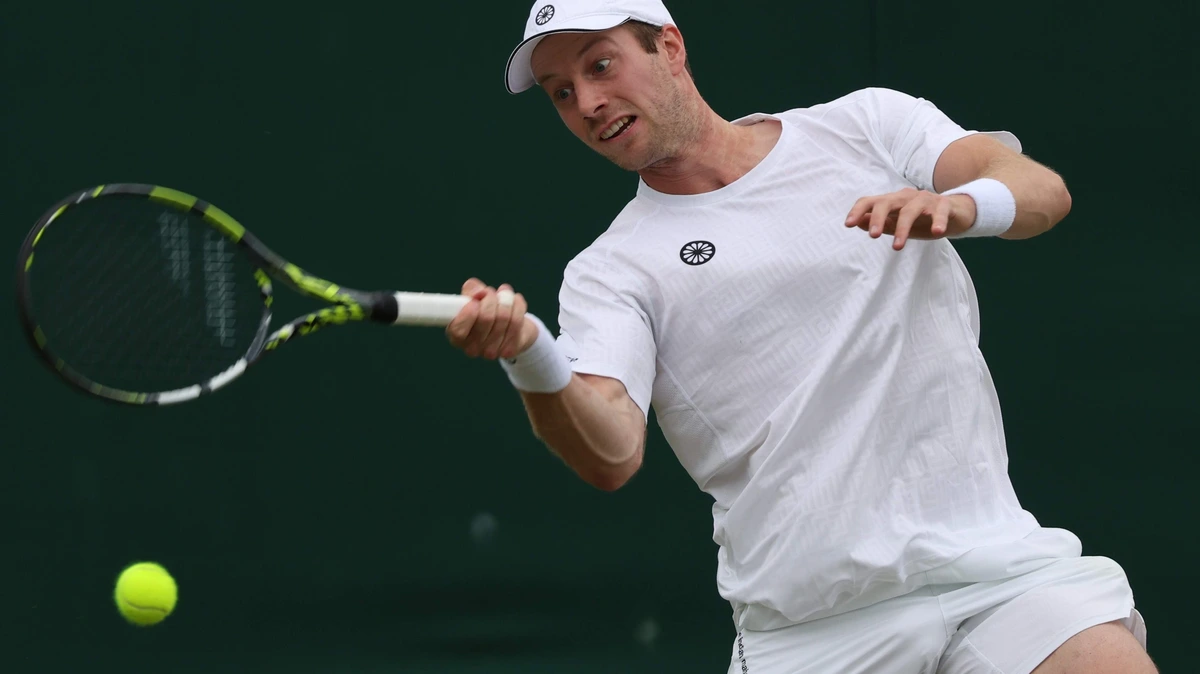 LIVE Wimbledon 2026: Botic van de Zandschulp wint eerste set in eerste ronde tegen Aleksandar Kovacevic
