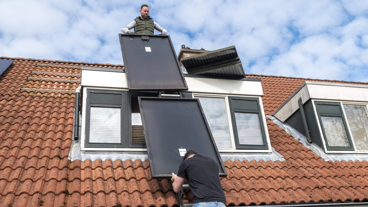 Zonnepanelen van het dak, airco kopen of investeren in thuisbatterij? Experts beantwoorden meestgestelde vragen over einde salderingsregeling