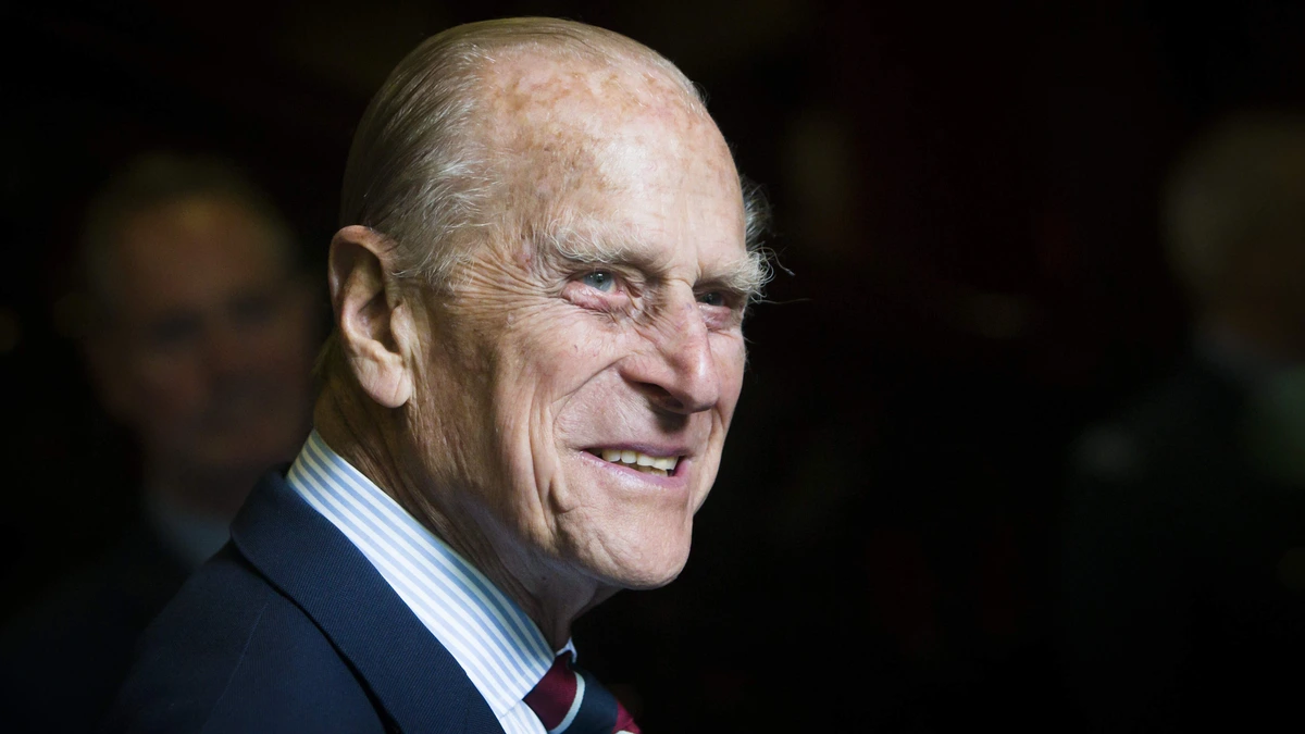 Koningshuis eert prins Philip op Vaderdag: Harry plant terugkeer naar Groot-Brittannië