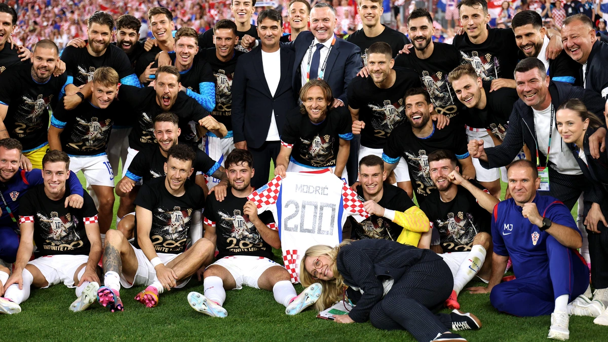 Bijzonder eerbetoon voor Luka Modric na moeizame zege Kroatië en Colombia maar nipt langs dapper Congo: dit heb je vannacht gemist op het WK 2026