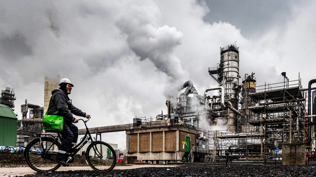 Shell staakt plots miljardeninkoop van eigen aandelen  wegens Canadese overname