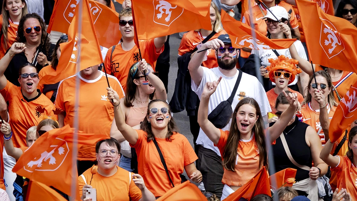 Oranjefans lopen in Mexico financieel risico bij bezoeken WK-kraker tegen Marokko: ’Hier moet je goed op letten’