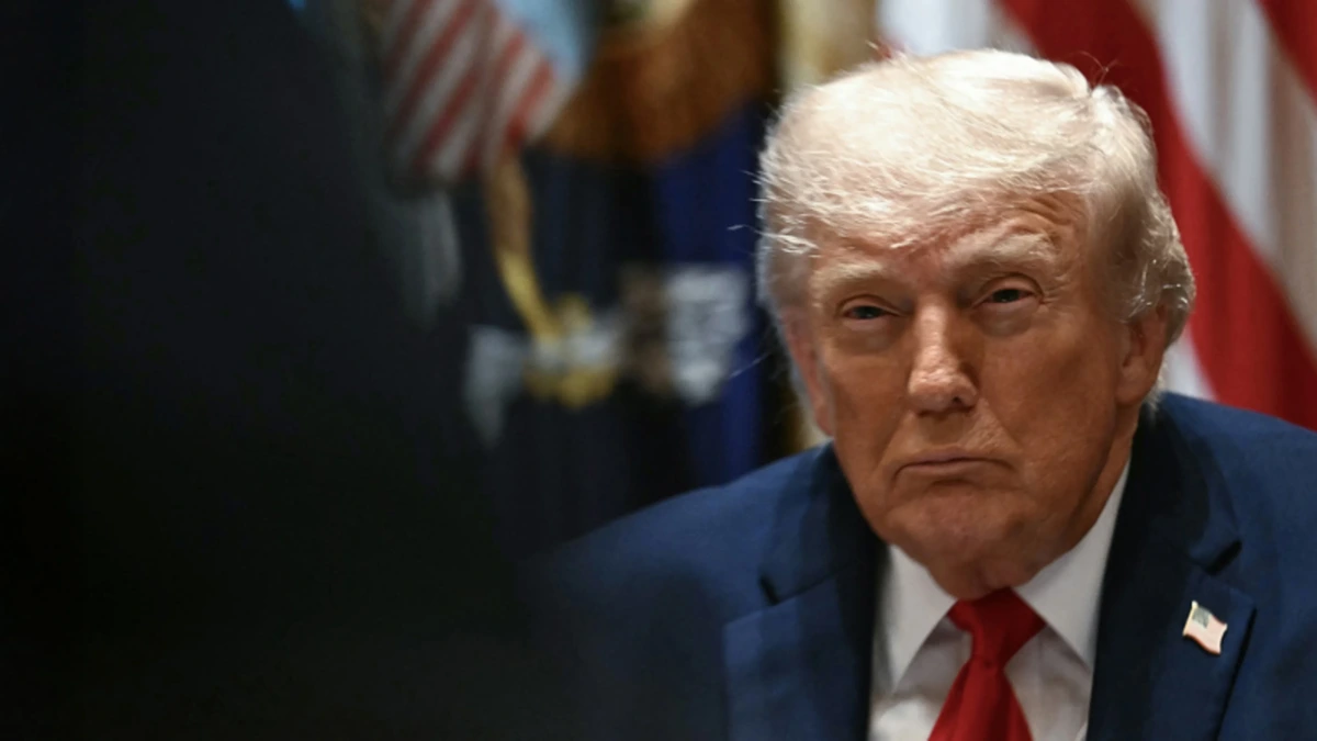 ‘Belachelijk als Donald Trump WK-beker in zijn eentje uitreikt’
