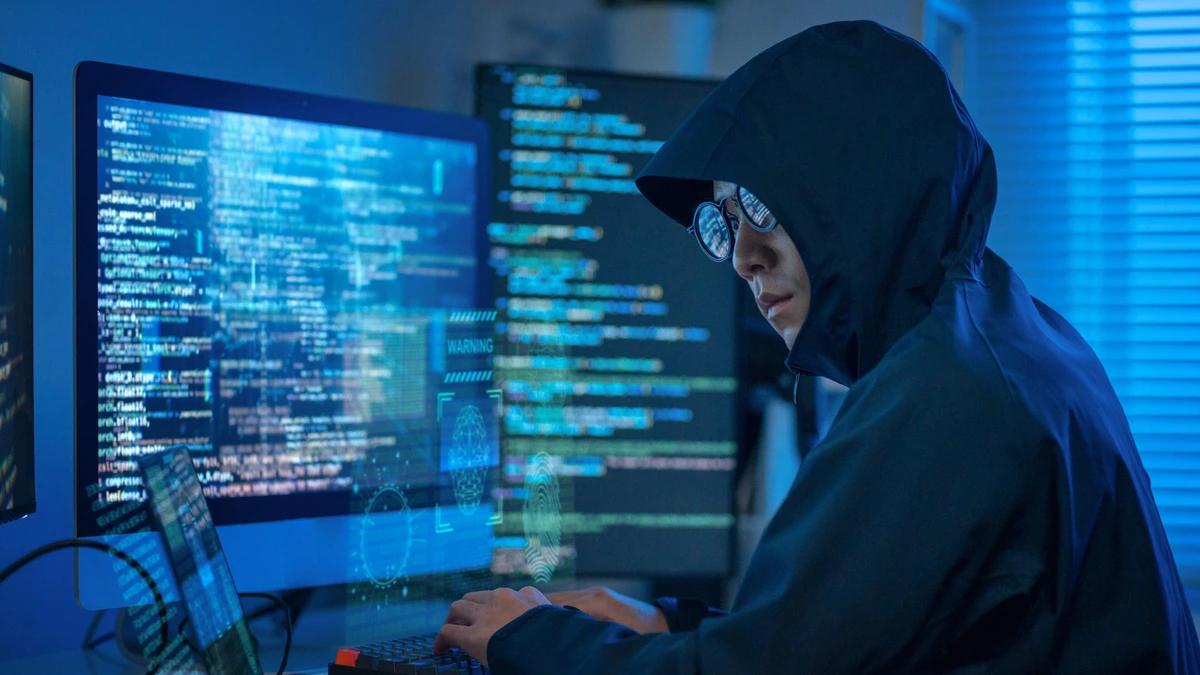 Politie kraakt cyberbende: 24 miljoen inloggegevens buitgemaakt via besmette sites