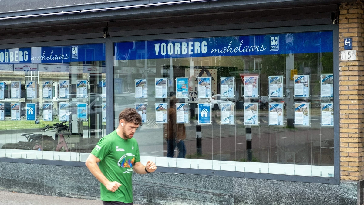 ABN Amro start met versneld hypotheekadvies voor starters: ’Mensen nemen nu risico’s die ze eigenlijk liever zouden vermijden’