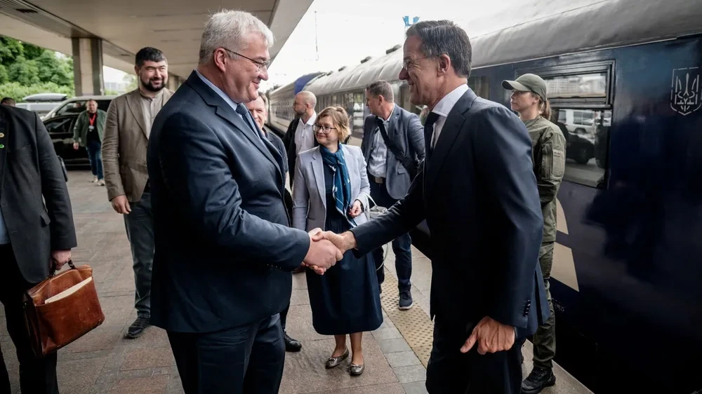 Generalsekretär Mark Rutte besucht mit Nato-Nordatlantikrat Kyjiw