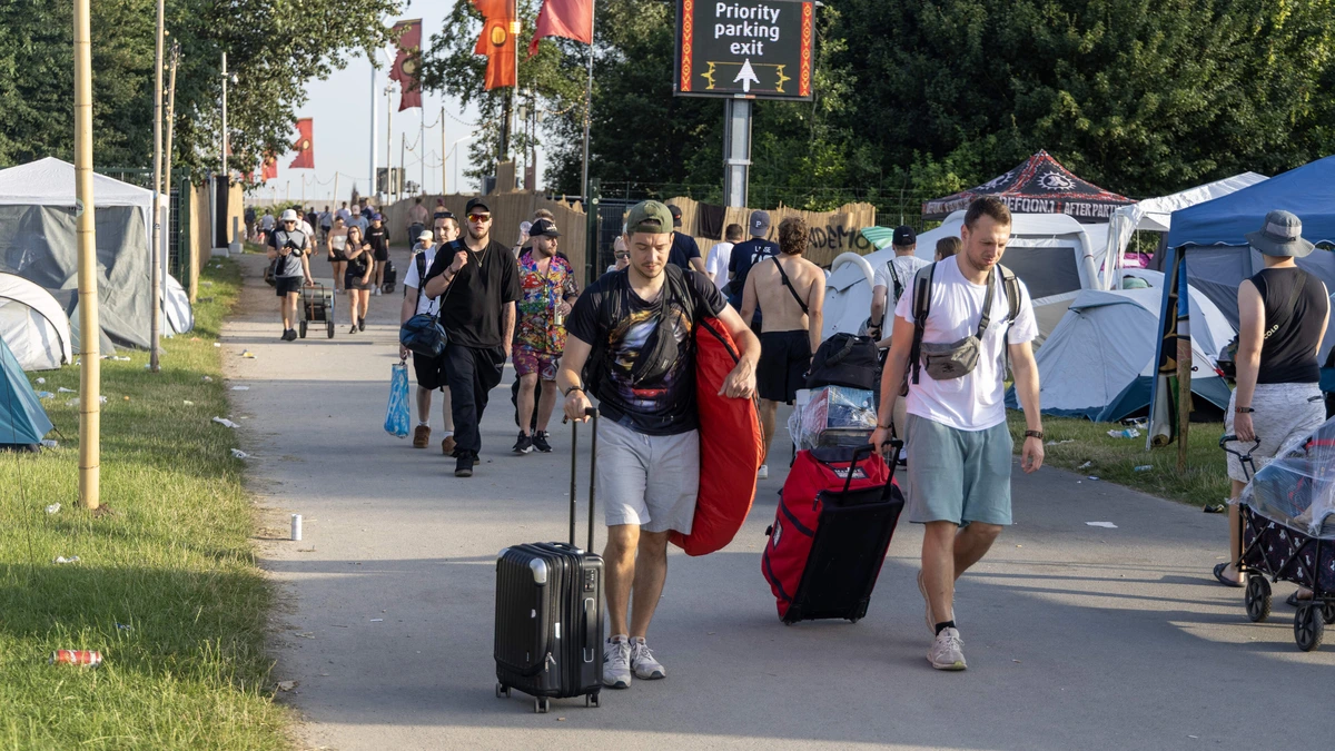 Droomweekend spat abrupt uiteen, maar begrip overheerst bij Defqon-bezoekers: ’Ik zag gisteren al mensen out gaan’