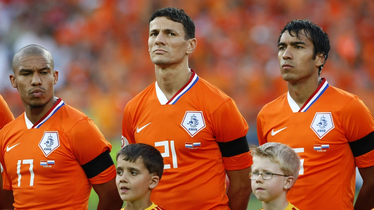 John van ’t Schip maakte mee hoe Khalid Boulahrouz werd getroffen door zelfde leed als Cody Gakpo: ’Dit verdriet overstijgt alle andere dingen bij Oranje’
