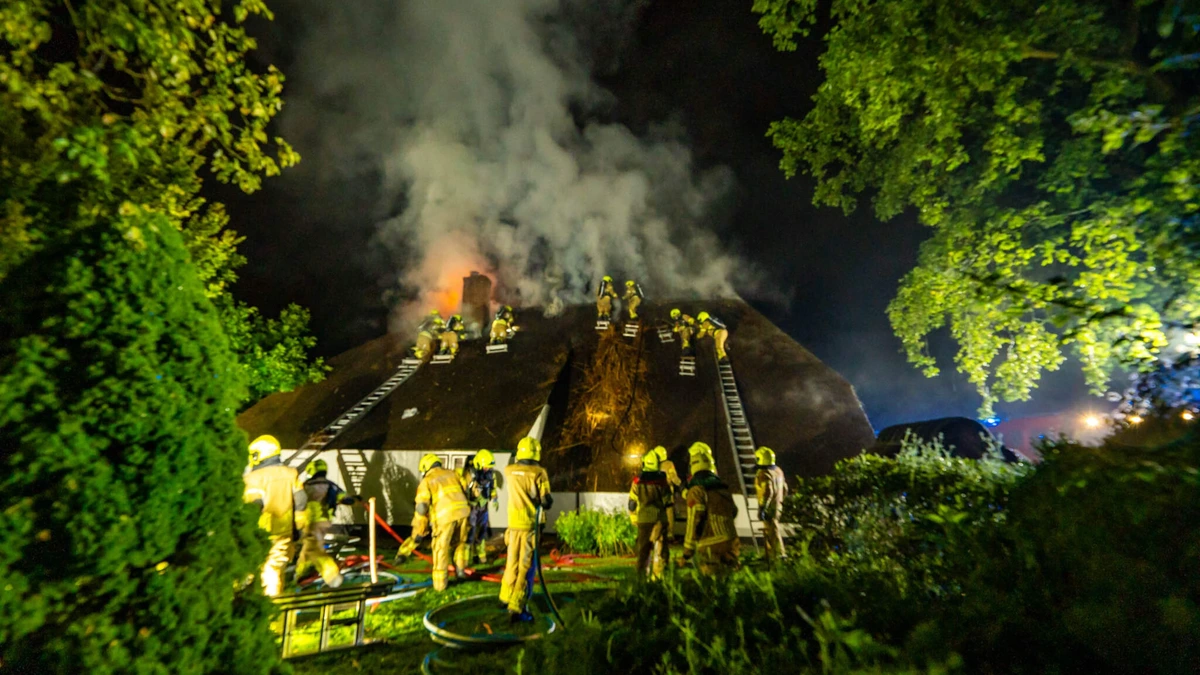 Veiligheidsregio's druk met stormschade: branden, bomen op auto’s en gaslekkages
