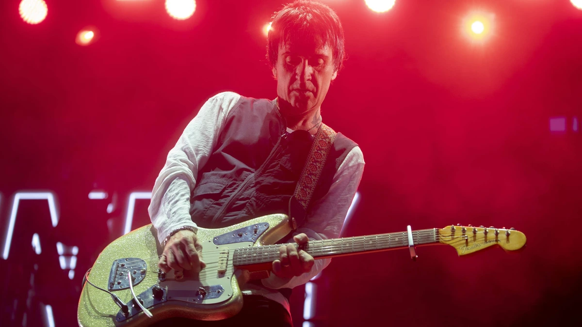 Gitaren van Johnny Marr onder de hamer: bedragen van ruim duizend euro tot bijna een ton per stuk
