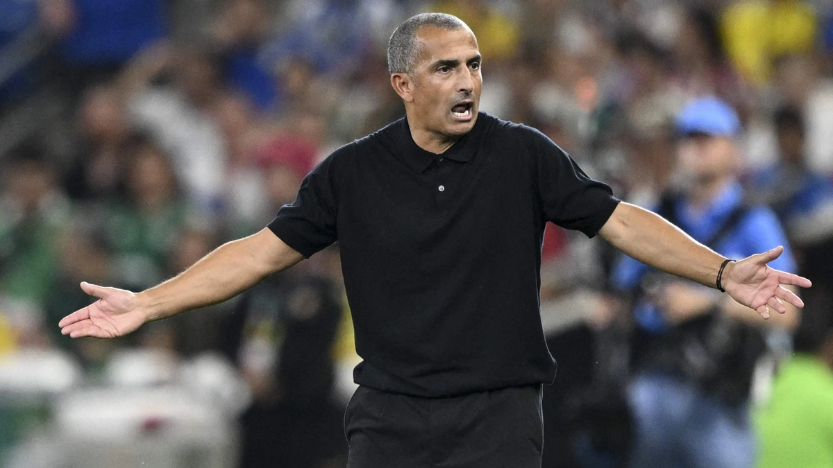 Tunesische voetbalbond bevestigt ontslag bondscoach Sabri Lamouchi op WK, Hervé Renard neemt taken over