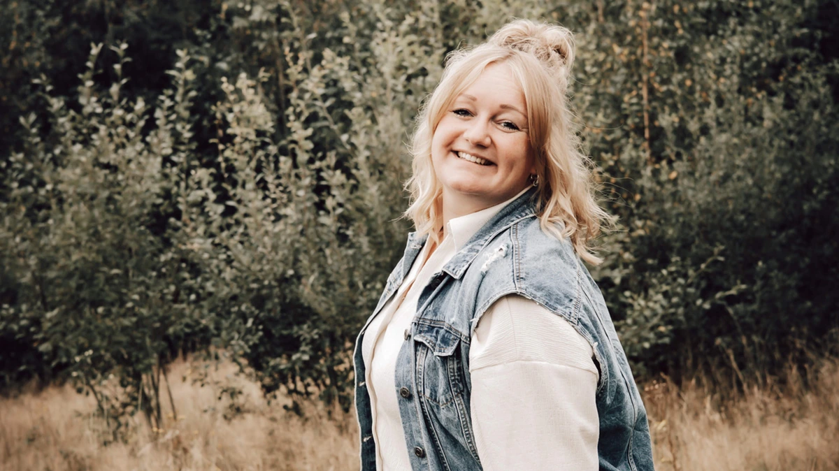 Wieteke (38) krijgt online veel commentaar op haar figuur: ’Vaak van anonieme accounts met een bio als ’life, laugh, love’’