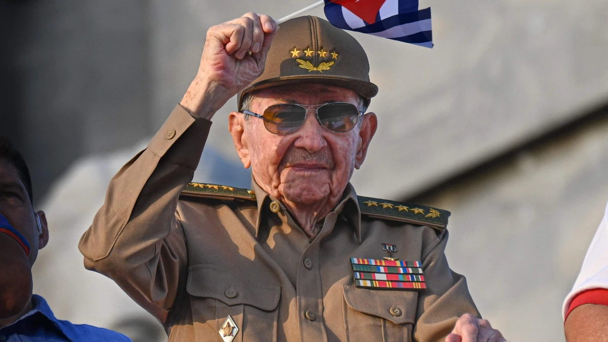 Raúl Castro verschijnt onverwacht op de Cubaanse staatstelevisie