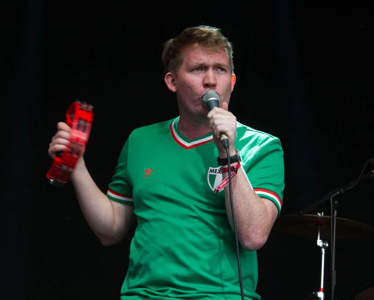 Sing when you’re winning: the 20 greatest songs about football – ranked!