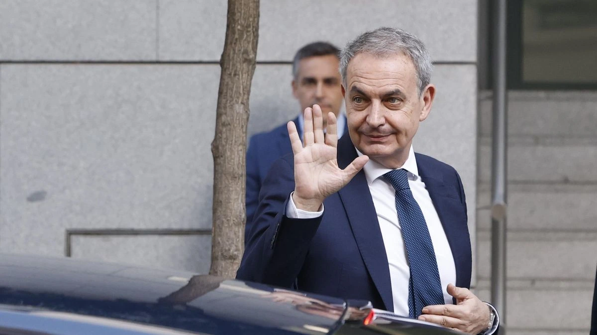 Un contrato “verbal”, informes genéricos y una consultora a medida de Zapatero: las dudas del juez sobre su labor de consultoría