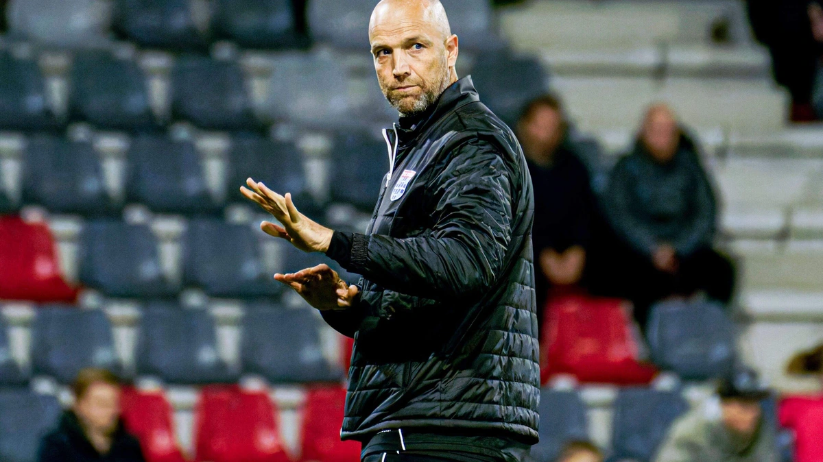 SK Beveren gaat op korte termijn Tim Bakens aanstellen als nieuwe trainer