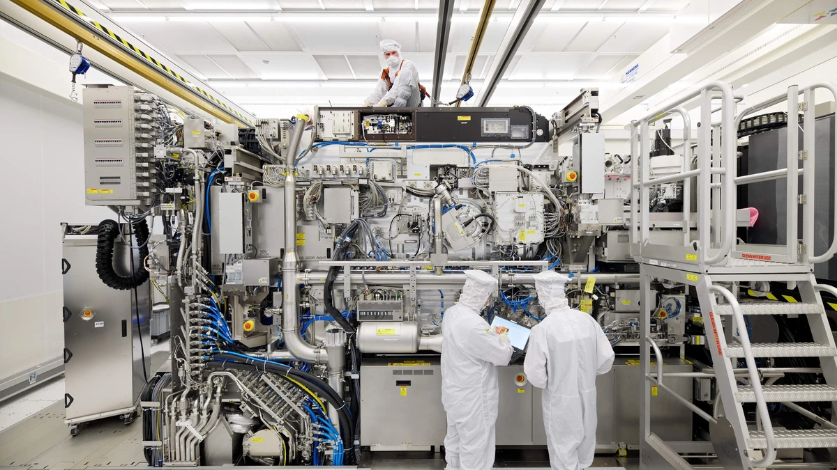 ’Amerikaanse minister slaat alarm over ASML-machine in China’