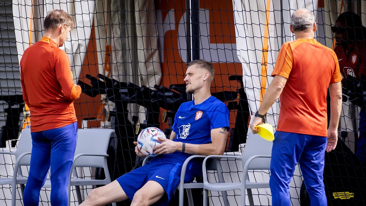 Frans Hoek begrijpt niets van keuze Andries Noppert om eigen koers te varen tijdens penaltyserie op WK 2022: ’Dat blijft voor mij een raadsel’