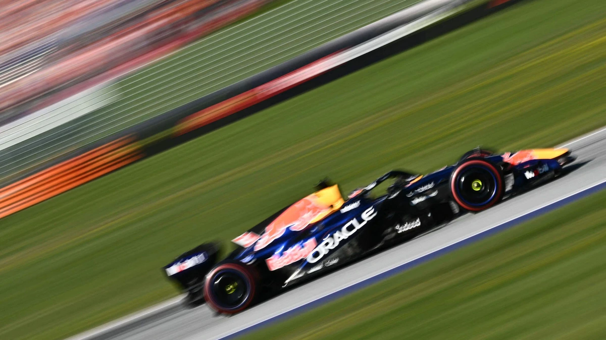 LIVE Formule 1 | Scherpe Max Verstappen profiteert van foutjes Kimi Antonelli en klimt naar plek 3