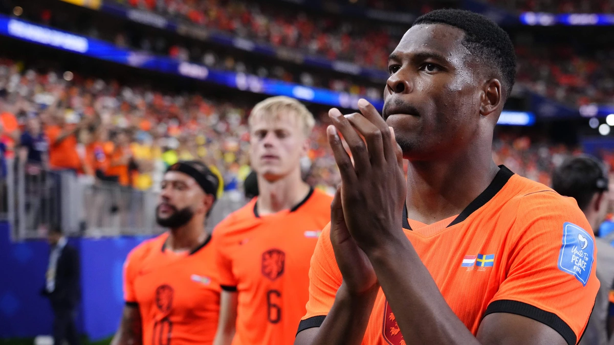 Denzel Dumfries legt vinger op zere plek: ’Als we compact staan, moeten we ook echt compact blijven staan’
