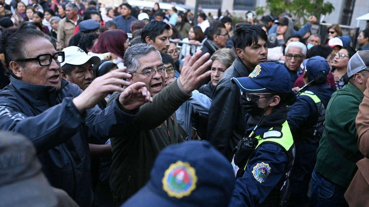 President Bolivia mag leger inzetten tegen gigantische protesten