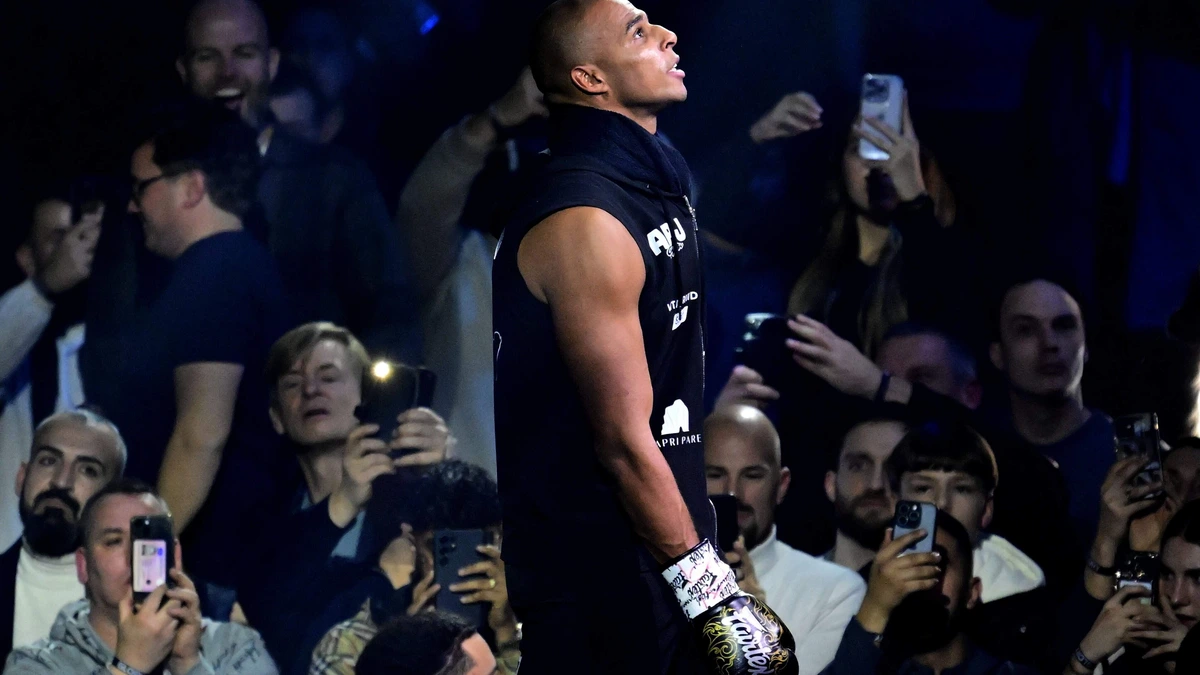 Levi Rigters definitief geen kickbokser meer: beoogde opvolger van Rico Verhoeven in september de kooi in als MMA-vechter